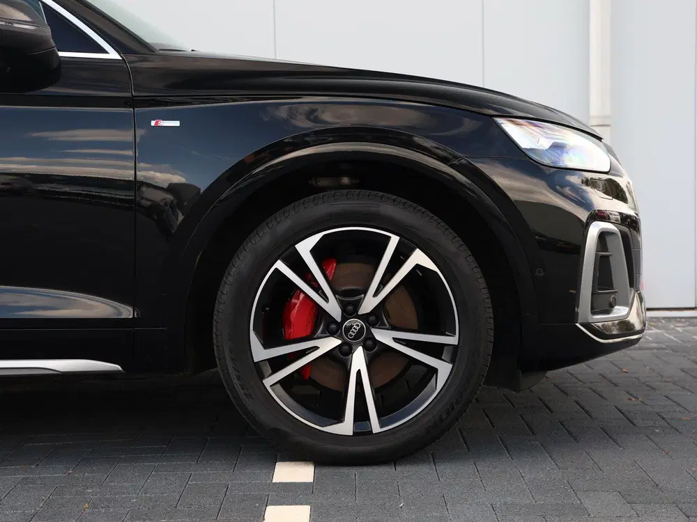 Audi Q5 55 TFSI e S edition Competition uit 2023, foto 15