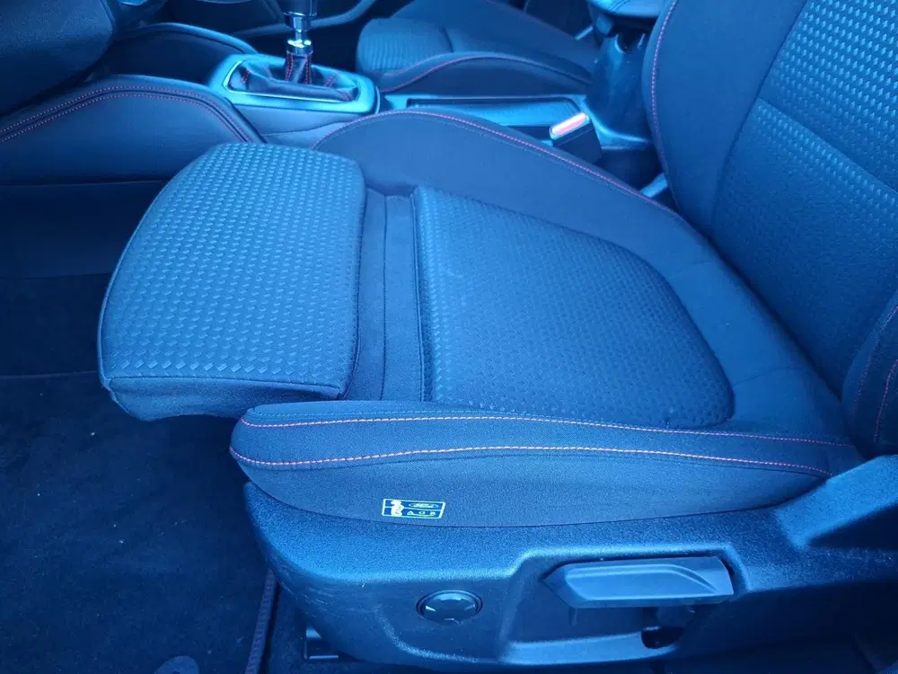 Ford Focus 1.0 EcoBoost Hybrid ST Line X uit 2024, foto 12