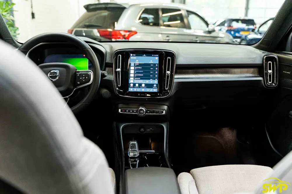 Volvo XC40 Recharge Twin Ultimate 78 kWh uit 2023, foto 7