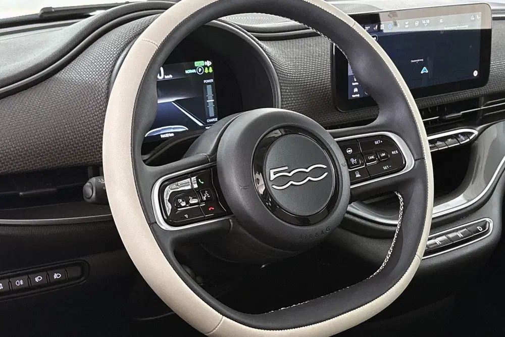 Fiat 500 La Prima 42 kWh Pano Leder Stoelverwarming uit 2024, foto 13