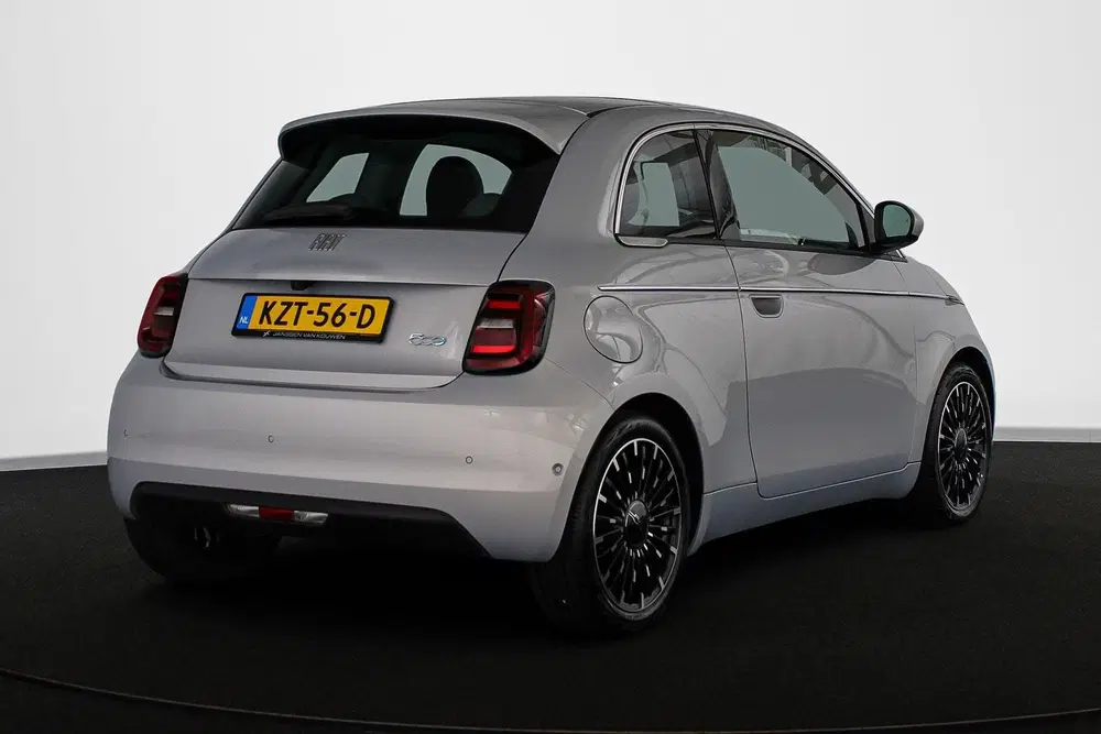 Fiat 500 La Prima 42 kWh Pano Leder Stoelverwarming uit 2024, foto 3