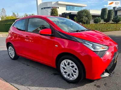 Toyota Aygo 1.0 VVT-i x-play automaat 35000 km airco uit 2022