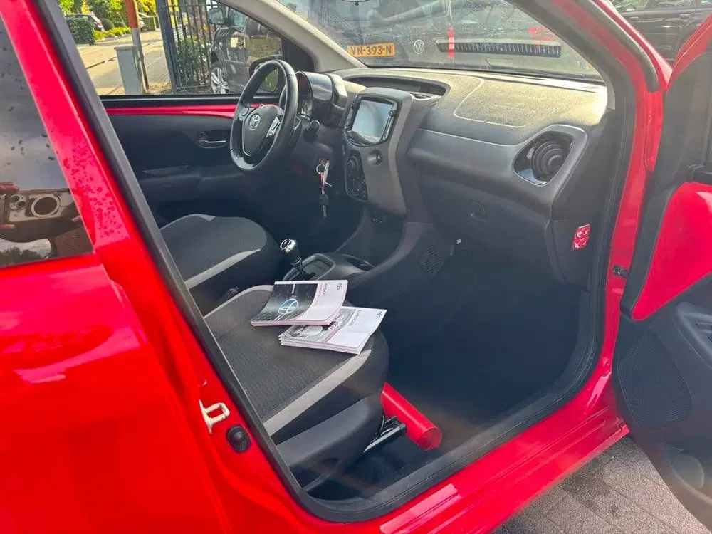 Toyota Aygo 1.0 VVT-i x-play automaat 35000 km airco uit 2022, foto 8
