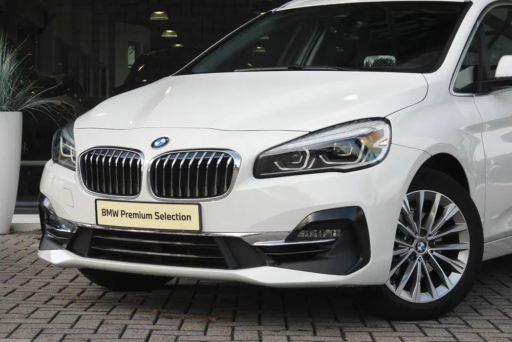 BMW 2-serie Active Tourer 218i Executive Luxury Line A uit 2020, foto 2