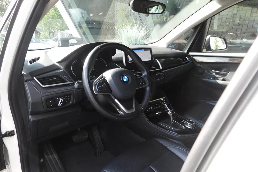 BMW 2-serie Active Tourer 218i Executive Luxury Line A uit 2020, foto 7