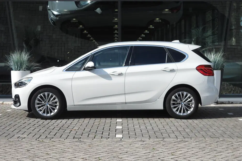 BMW 2-serie Active Tourer 218i Executive Luxury Line A uit 2020, foto 9