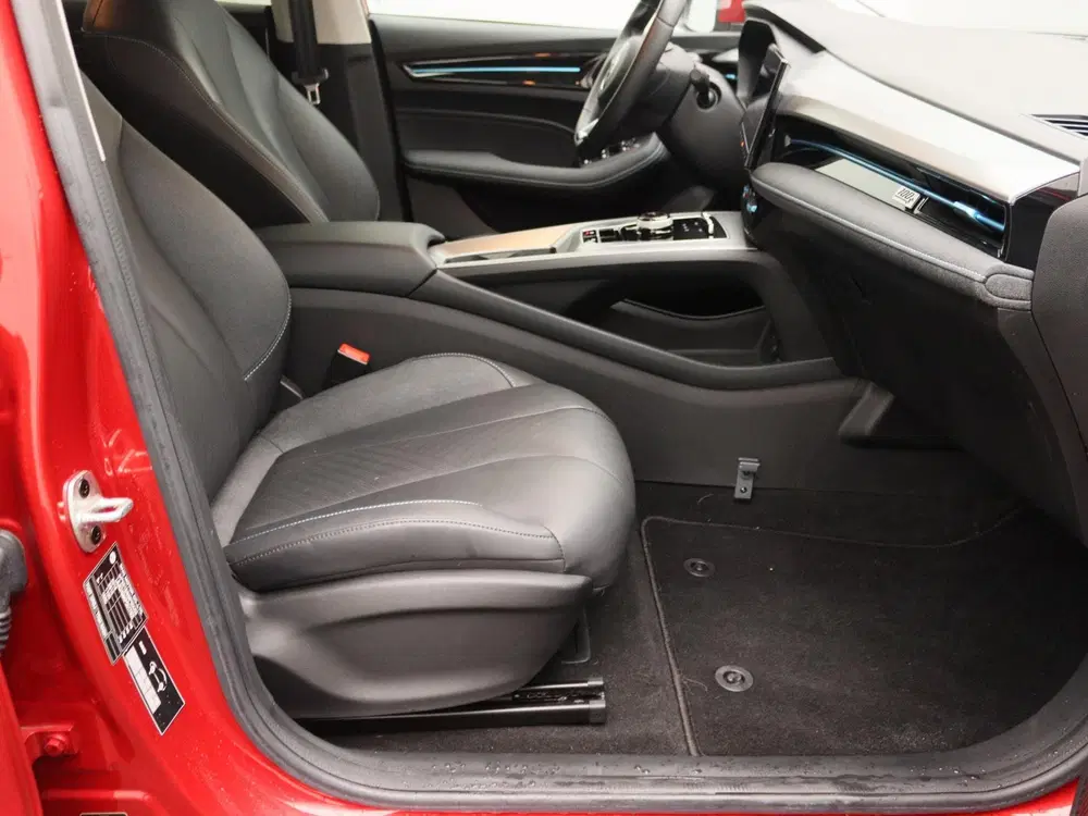 MG MG5 Standard Range Luxury 50 kWh 100-Year Edit uit 2023, foto 5
