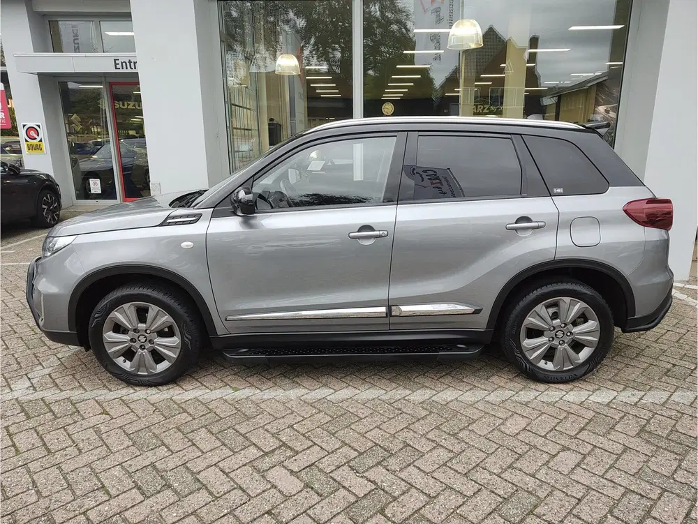 Suzuki Vitara 1.4 BOOSTERJET SELECT SMART HYBRID Bullbar uit 2023, foto 2