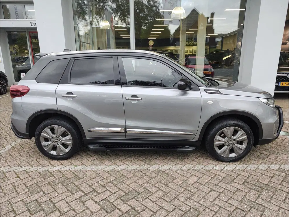 Suzuki Vitara 1.4 BOOSTERJET SELECT SMART HYBRID Bullbar uit 2023, foto 6
