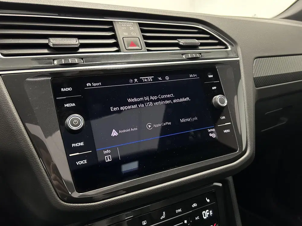 Volkswagen Tiguan 1.4 TSI eHybrid R-Line Black Style uit 2023, foto 13