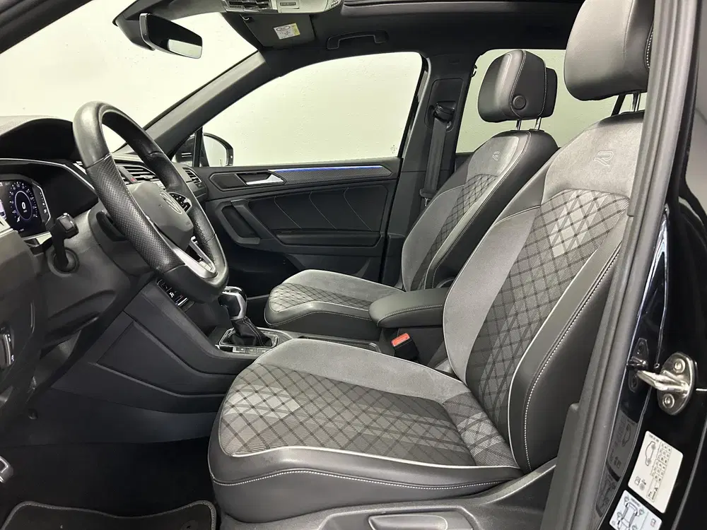 Volkswagen Tiguan 1.4 TSI eHybrid R-Line Black Style uit 2023, foto 7