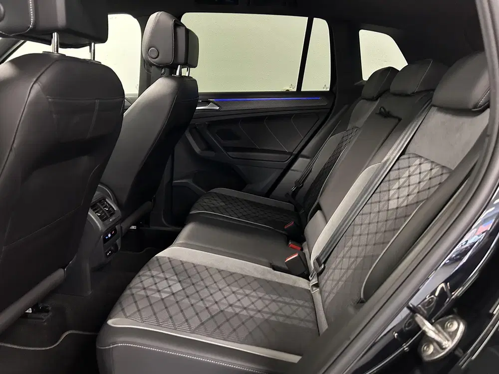 Volkswagen Tiguan 1.4 TSI eHybrid R-Line Black Style uit 2023, foto 8