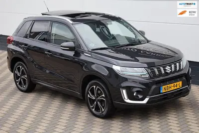 Suzuki Vitara 1.4 Boosterjet Style Smart Hybrid Pano Car uit 2023