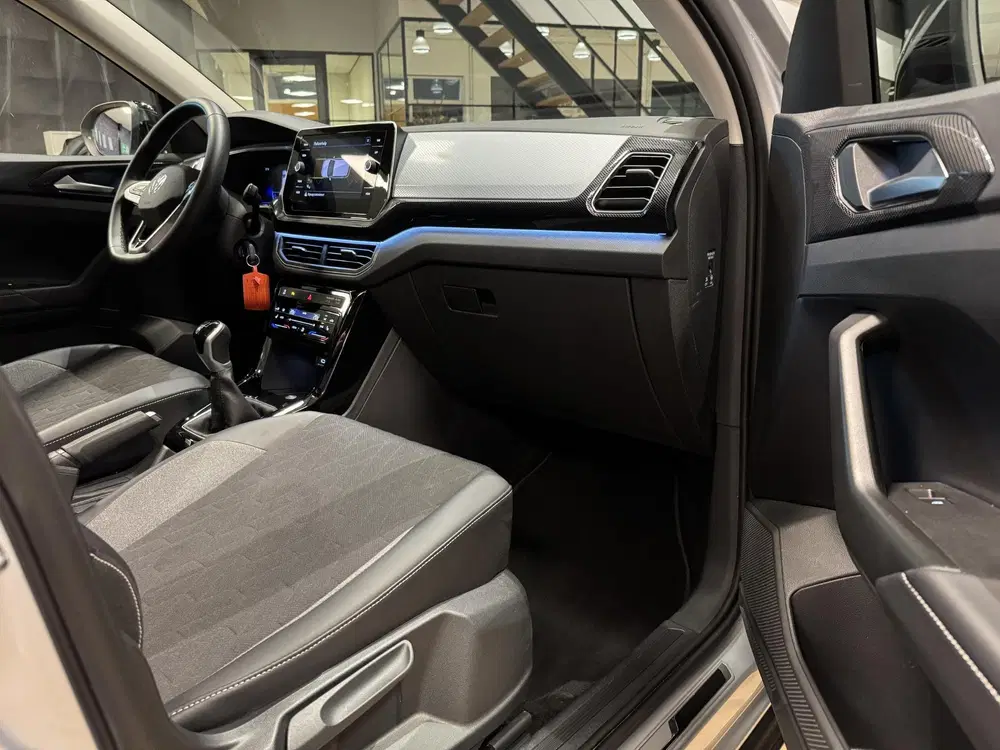 Volkswagen T-Cross 1.0 TSI Life Goal Edition uit 2025, foto 8