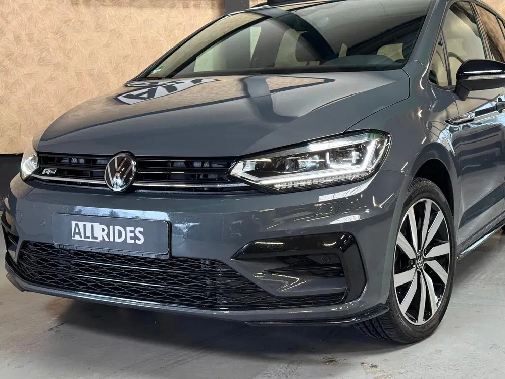 Volkswagen Touran 1.4 TSI Highline Business R 7p uit 2023, foto 2