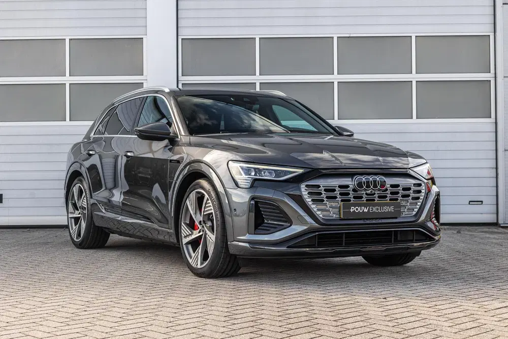 Audi Q8 e-tron 55 408pk quattro S edition 115 kWh uit 2023, foto 10