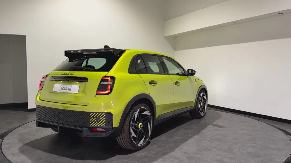 Abarth 600e Abarth Turismo 54 kWh uit 2026, foto 3