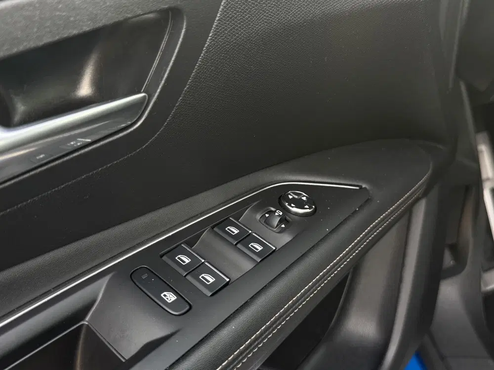 Peugeot 3008 1.2 PureTech GT uit 2021, foto 11