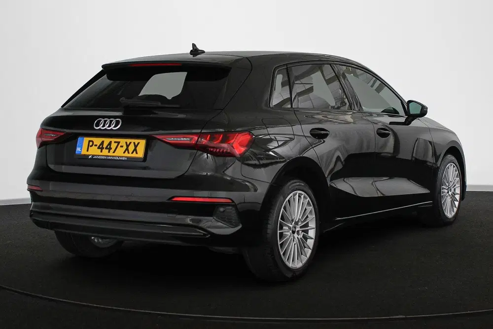 Audi A3 35 TFSI Advanced Automaat Stoelverwarming uit 2022, foto 3