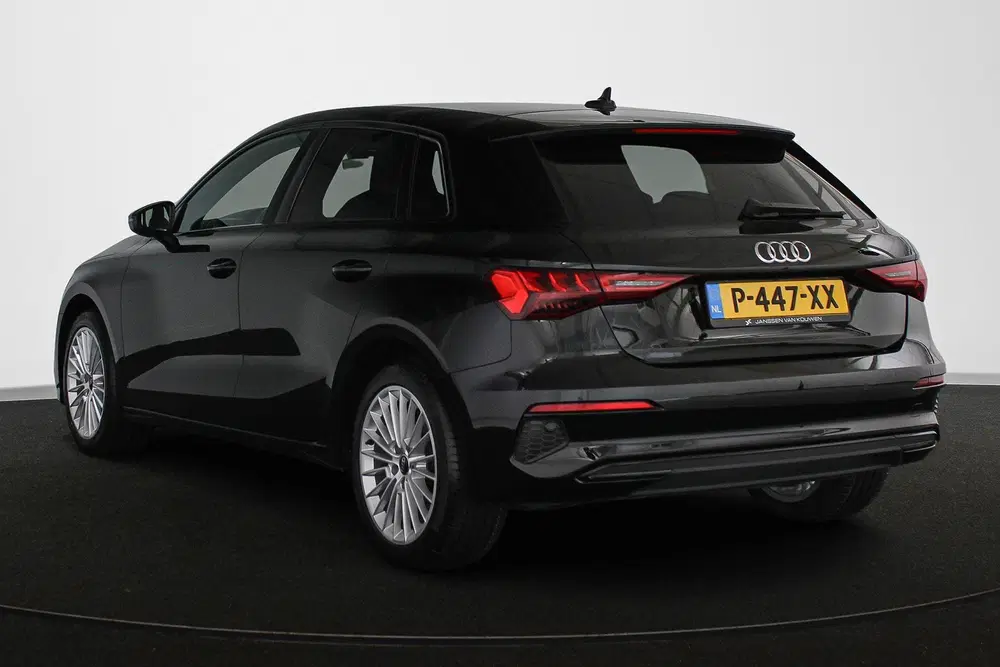 Audi A3 35 TFSI Advanced Automaat Stoelverwarming uit 2022, foto 4