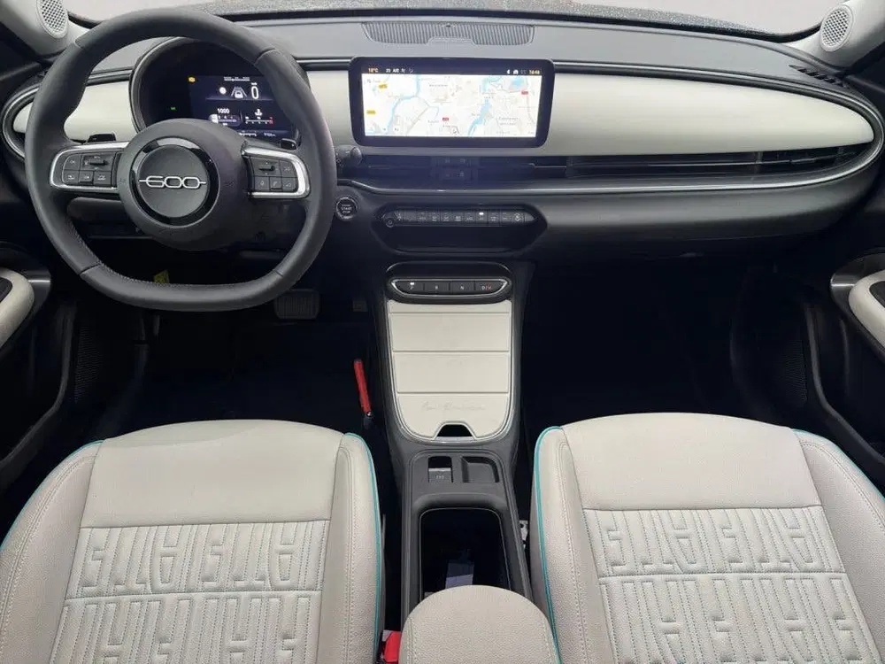 Fiat 600 1.2 Hybrid La Prima uit 2024, foto 3