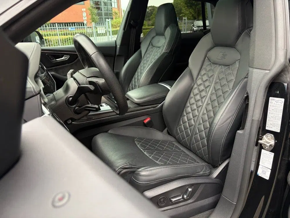 Audi SQ8 4.0 TFSI Q. S-ZETELS uit 2022, foto 2
