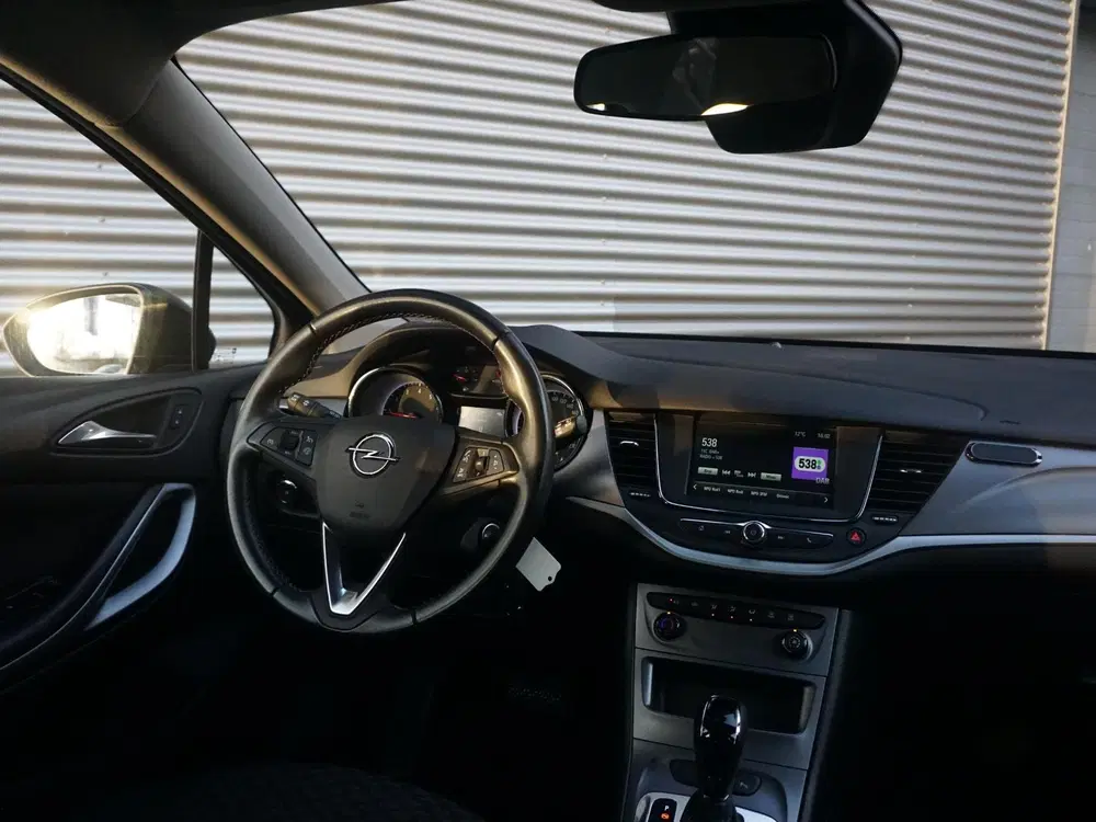 Opel Astra 1.4 Edition uit 2022, foto 15