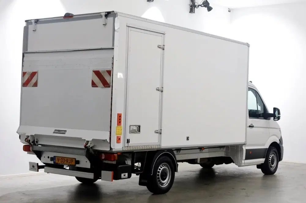 Volkswagen Crafter 35 2.0 TDI 140pk Bakwagen met laadklep en uit 2021, foto 11