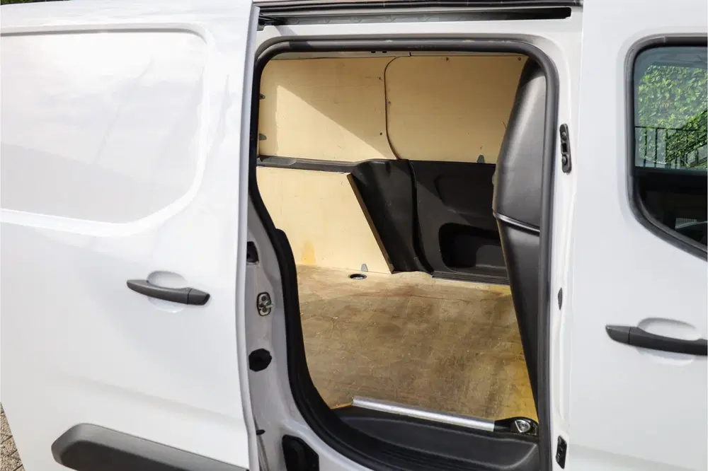 Opel Combo 1.5 BlueHDi 100 S&S L1 AC I Cr. Control I uit 2024, foto 12