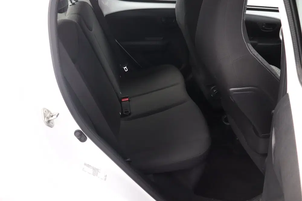 Peugeot 108 1.0 e-VTi Active uit 2021, foto 13