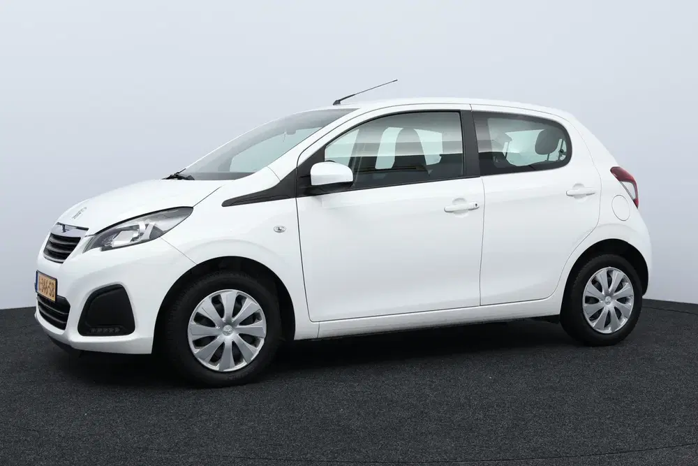 Peugeot 108 1.0 e-VTi Active uit 2021, foto 3