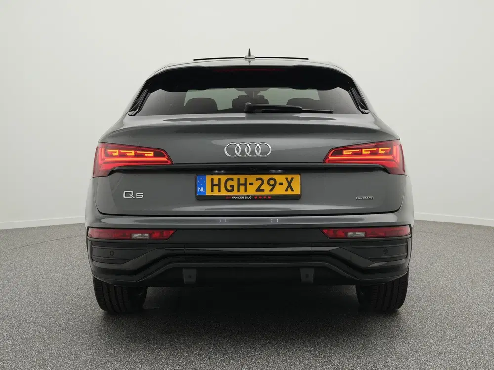 Audi Q5 55 TFSI e 367 PK S edition uit 2021, foto 6