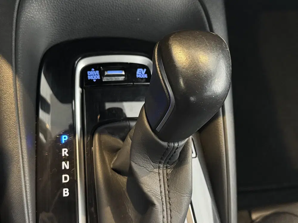 Toyota Corolla 1.8 Hybrid Business Plus uit 2020, foto 15
