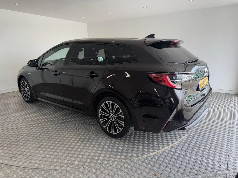 Toyota Corolla 1.8 Hybrid Business Plus uit 2020, foto 3