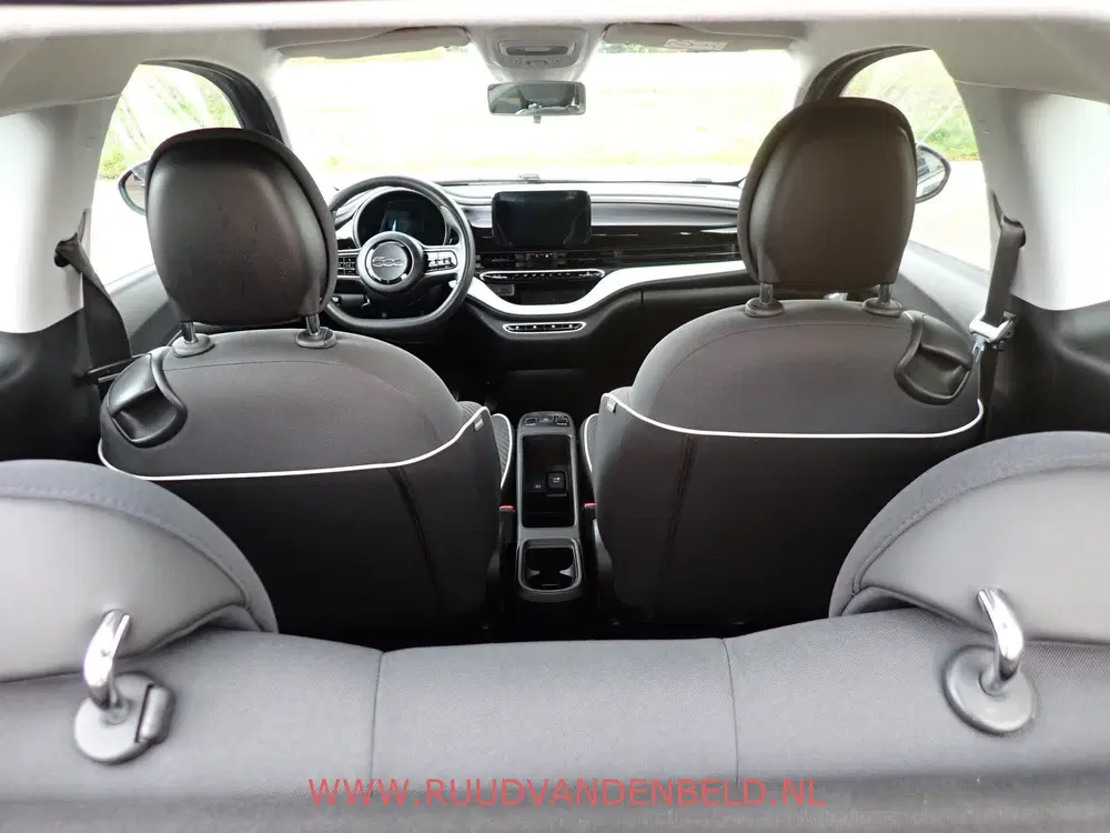 Fiat 500 42kWh 88%SOH PASSION CARPLAY uit 2021, foto 12