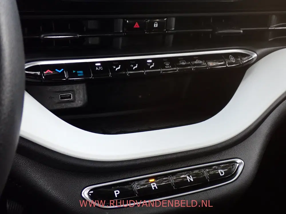 Fiat 500 42kWh 88%SOH PASSION CARPLAY uit 2021, foto 13