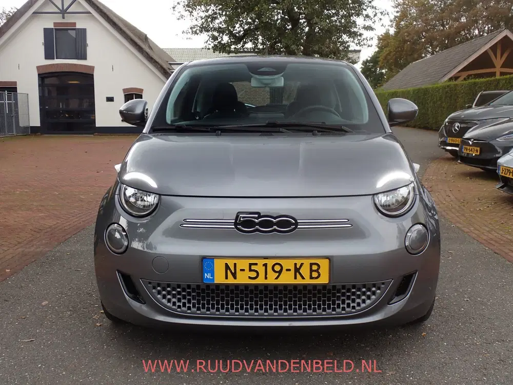 Fiat 500 42kWh 88%SOH PASSION CARPLAY uit 2021, foto 2