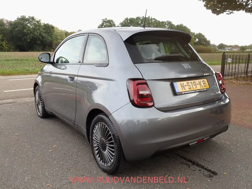 Fiat 500 42kWh 88%SOH PASSION CARPLAY uit 2021, foto 5