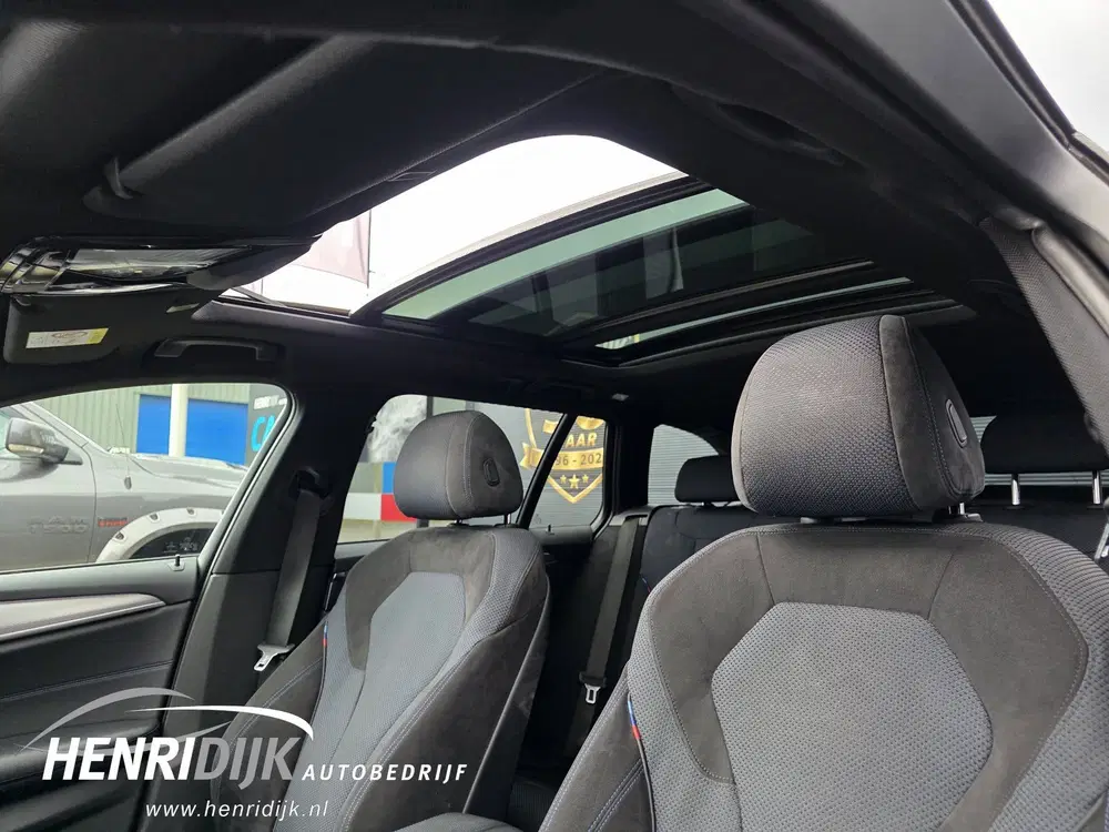 BMW 5-serie 530i xDrive High Executive M Sport Pano uit 2019, foto 12