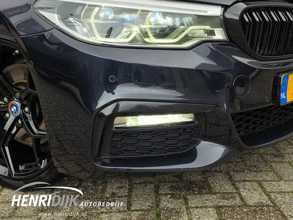 BMW 5-serie 530i xDrive High Executive M Sport Pano uit 2019, foto 4