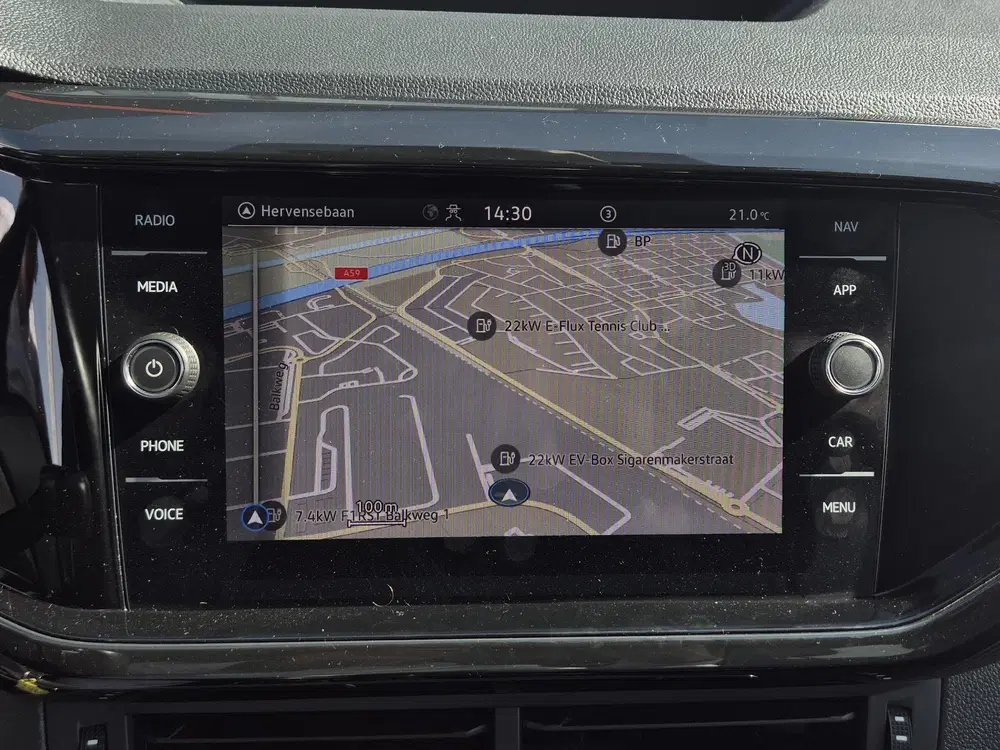 Volkswagen T-Cross 1.0 TSI R-Line uit 2022, foto 11