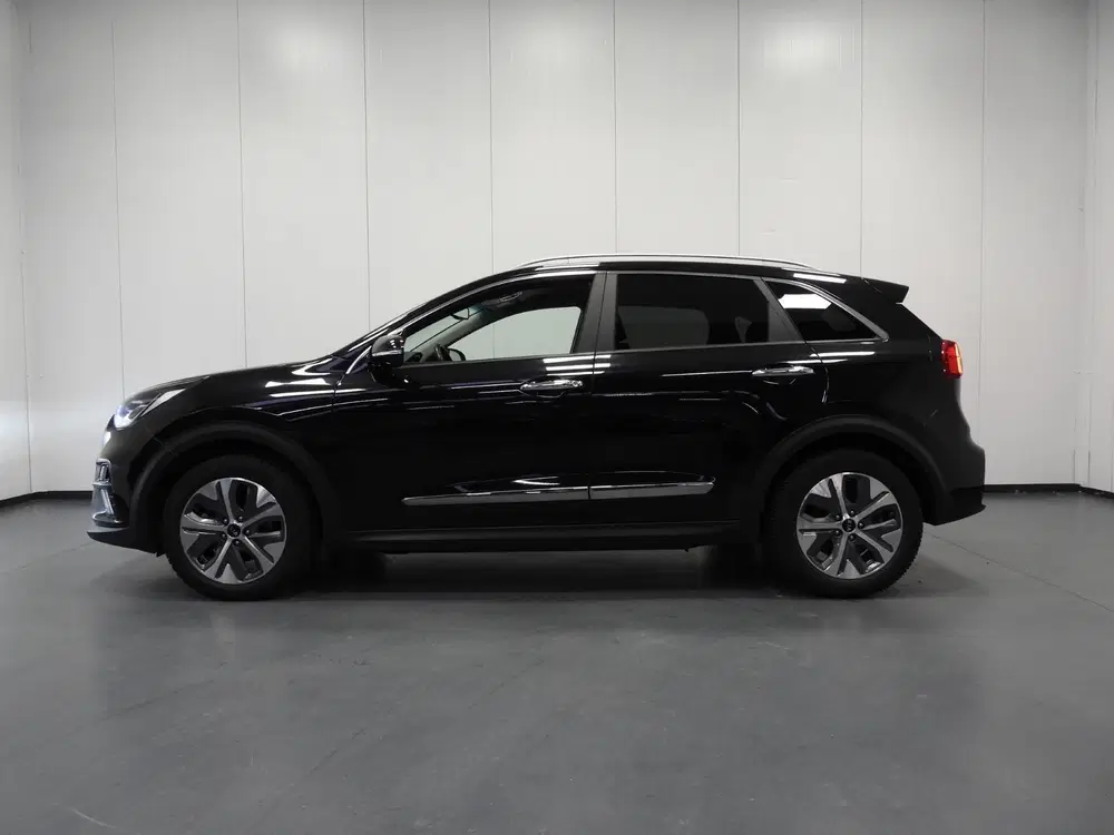 Kia Niro ExecutiveLine 64 kWh LEER uit 2022, foto 2