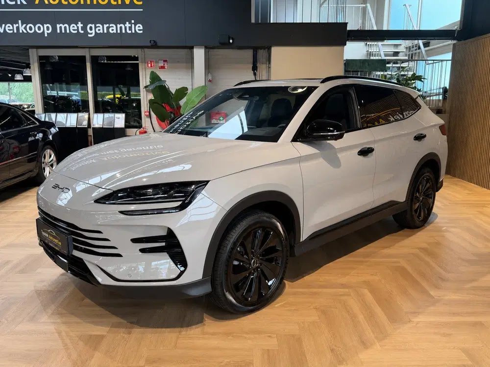 BYD Seal U 1.5 T DM-i AWD Design ULTRA BLACK EDITION uit 2026, foto 6