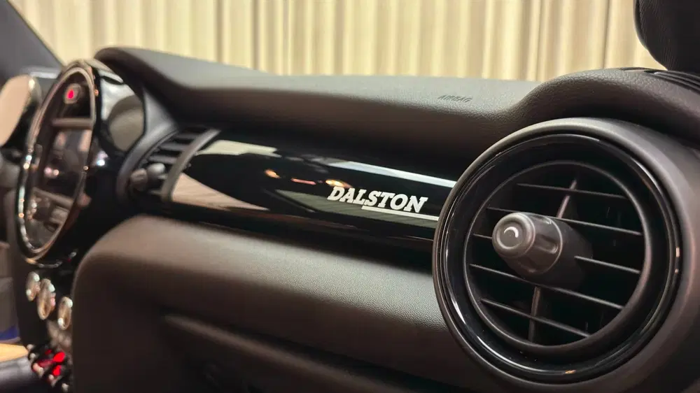 Mini John Cooper Works 1.5 Cooper Dalston Edition uit 2021, foto 10