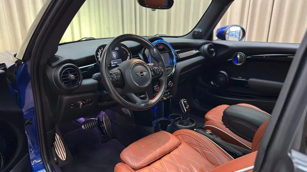 Mini John Cooper Works 1.5 Cooper Dalston Edition uit 2021, foto 13