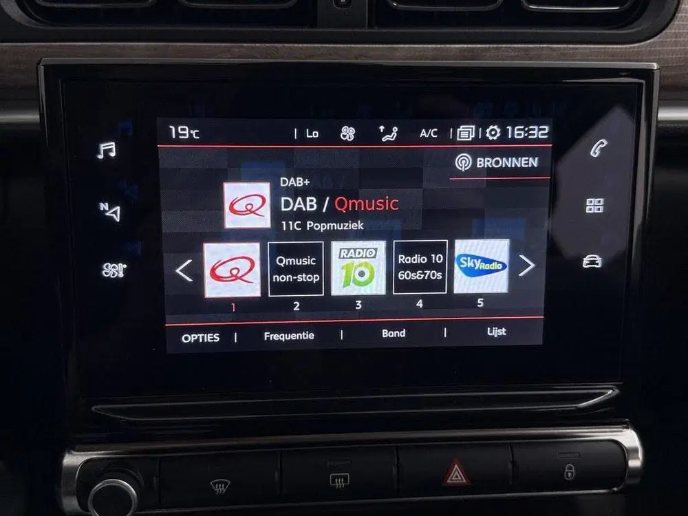 Citroën C3 Citroen C3 1.2T 110PK Shine Camera uit 2021, foto 14