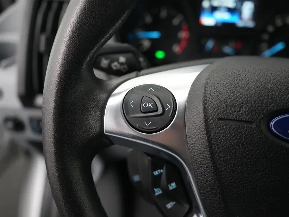 Ford Transit 350 2.0 TDCI 130 pk L2H2 Trend uit 2019, foto 13