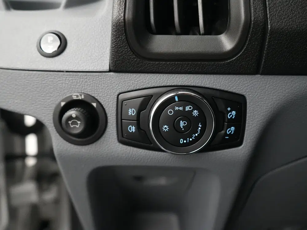 Ford Transit 350 2.0 TDCI 130 pk L2H2 Trend uit 2019, foto 15