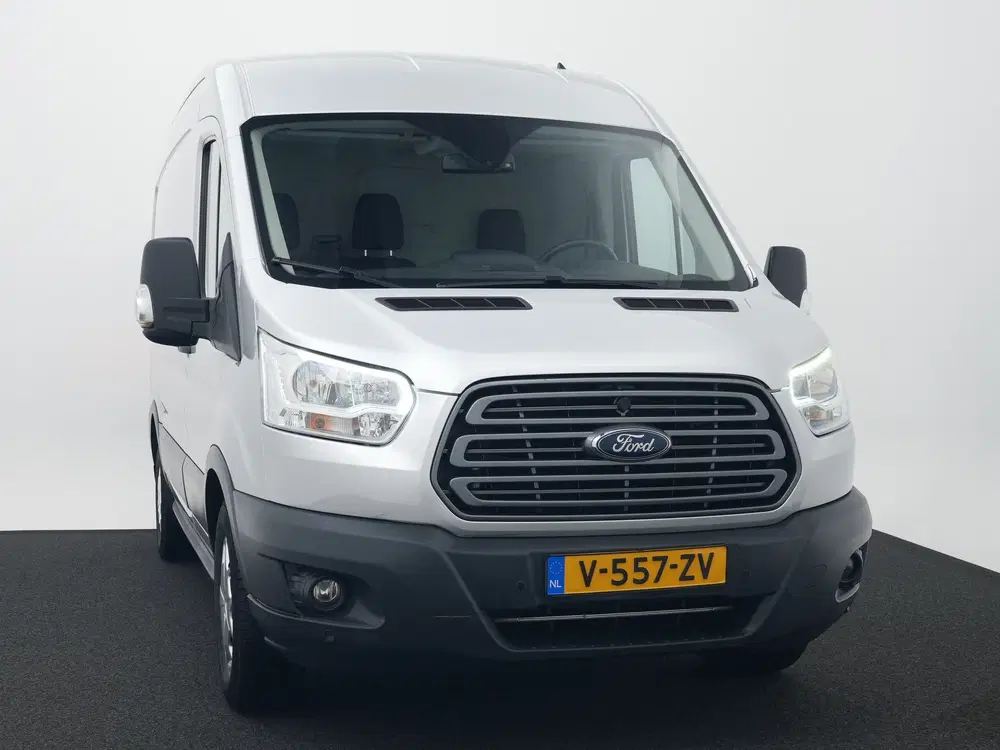 Ford Transit 350 2.0 TDCI 130 pk L2H2 Trend uit 2019, foto 2