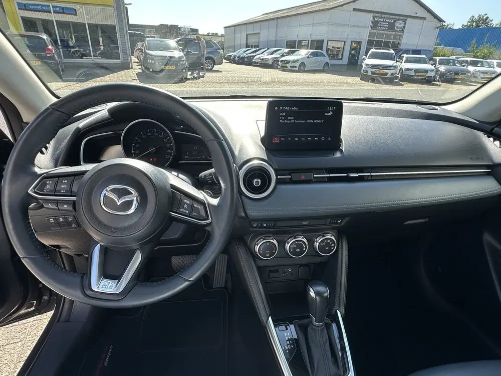 Mazda 2 1.5 Skyactiv-G Luxury uit 2021, foto 5